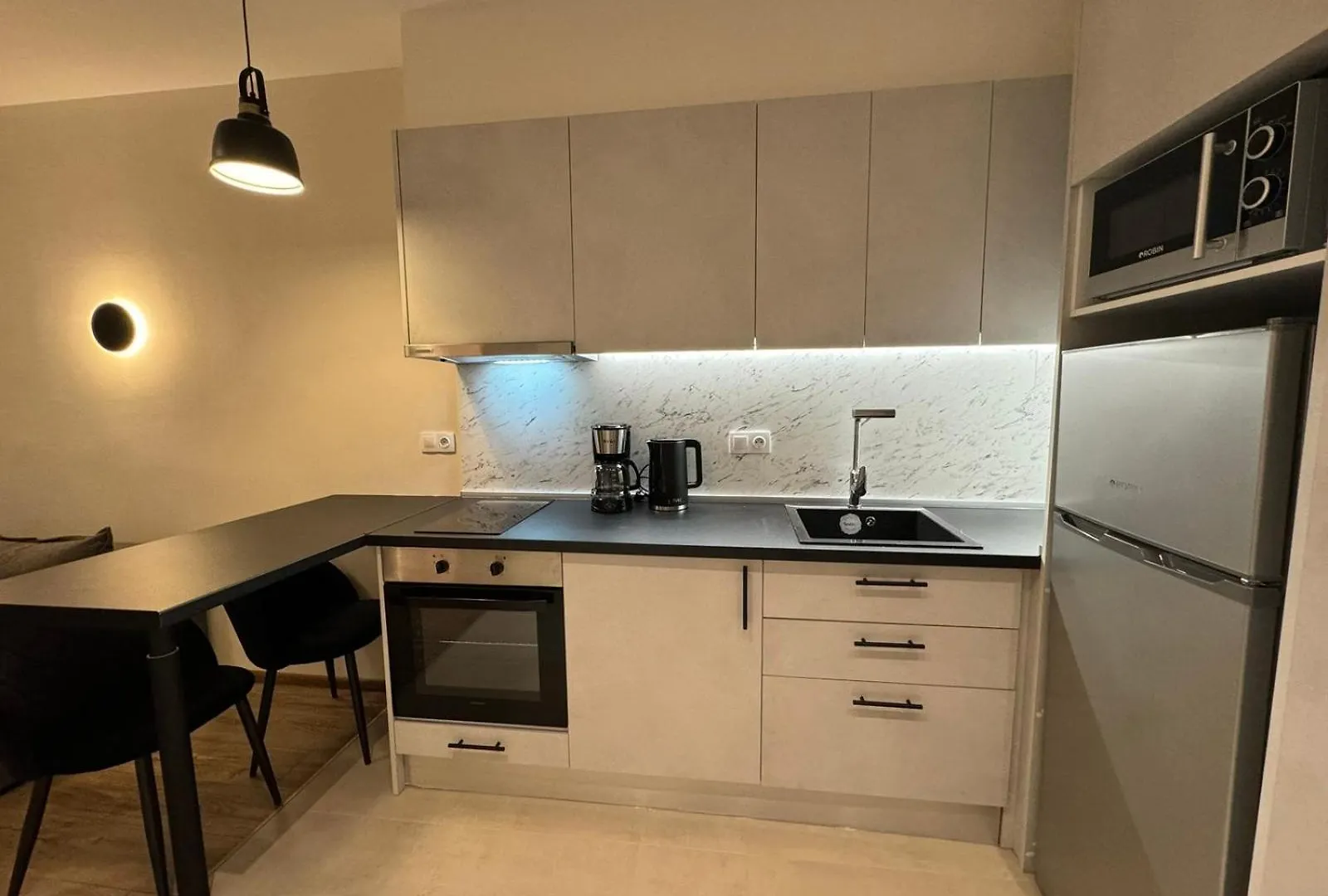 Be My Guest-Your Urban Stay Thessaloniki Apartment